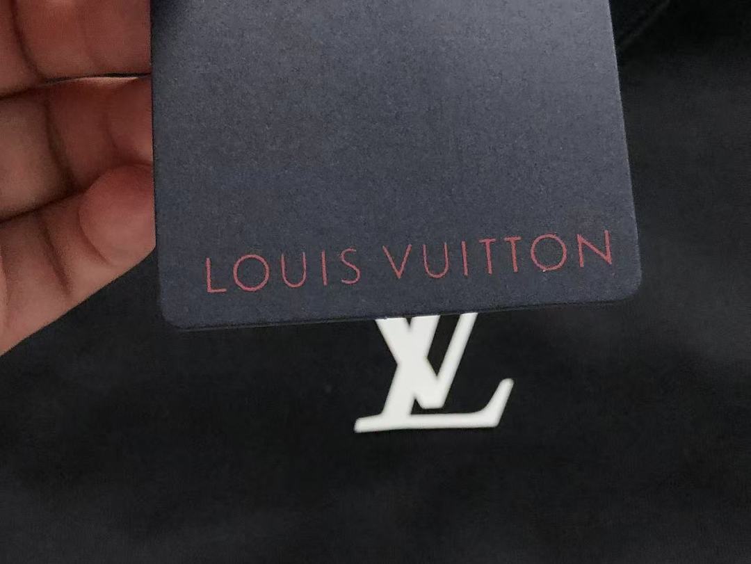 Louis Vuitton 118 L⭐ T-SHIRT 42061606133 (Im 170Cm 60Kg I Wear Size 2XL In The Phot) - Image 19