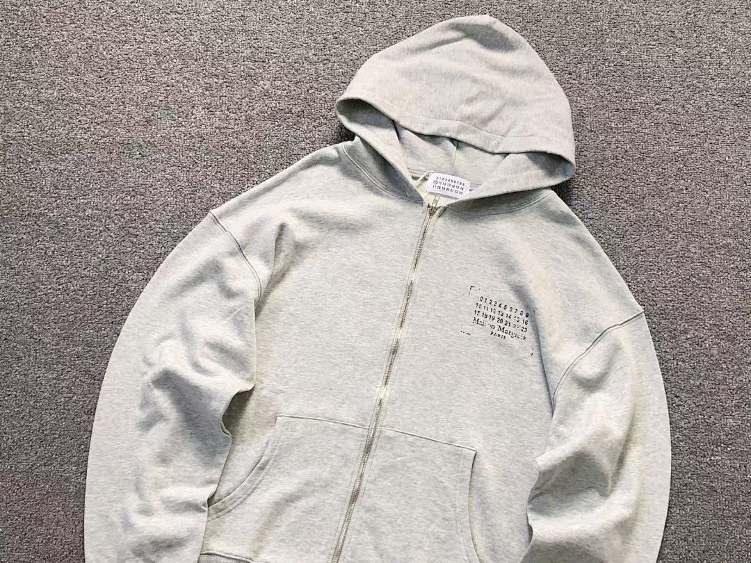 On Running 168 MAISON MARGIELA HOODIE 5122403162 (Im 170Cm 60Kg I Wear Size M In The Phot) - Image 7