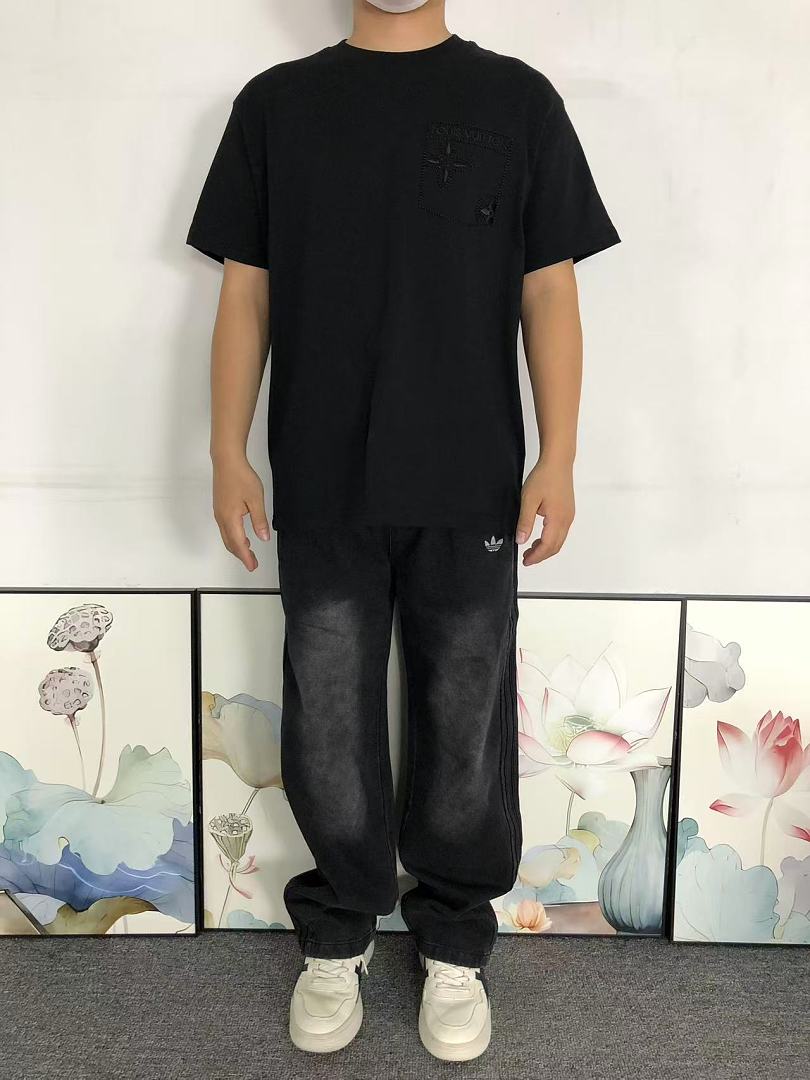 Louis Vuitton 125 L⭐ T-SHIRT 2208034015 (Im 170Cm 60Kg I Wear Size S In The Phot) - Image 3