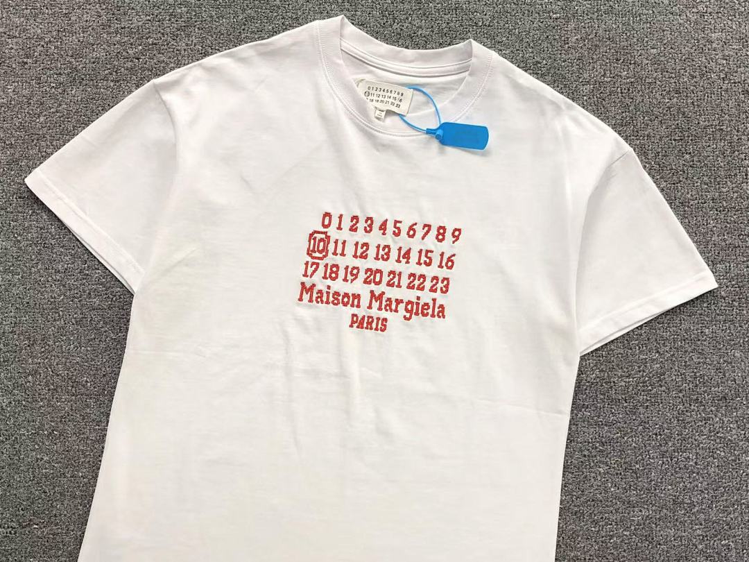 On Running 85 MAISON MARGIELA T-SHIRT 311151251 (Im 170Cm 57Kg I Wear Size 44 In The Phot) - Image 8