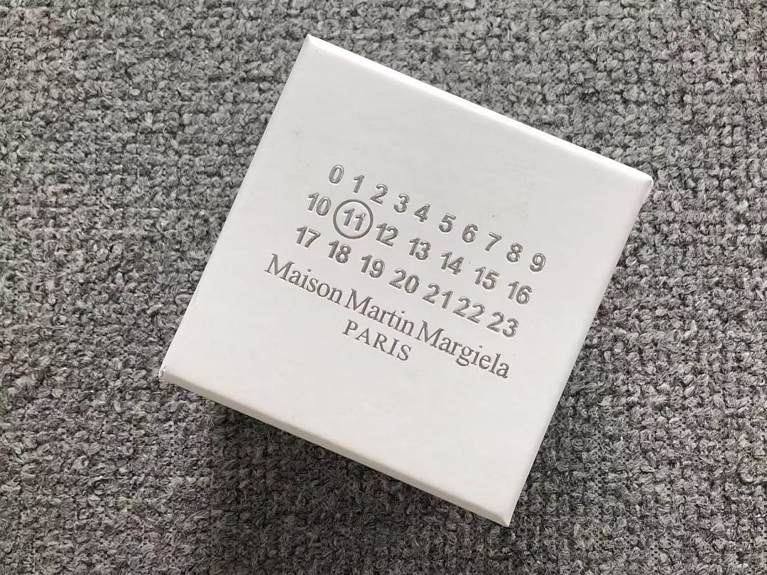 On Running 145 MAISON MARGIELA - Image 14