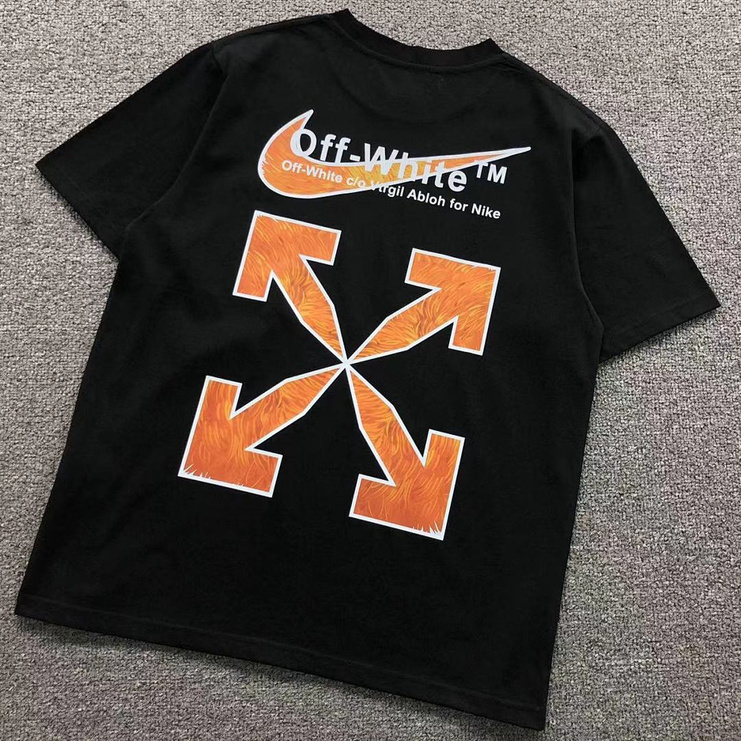 Off-White 98 OFF-WHITE T-SHIRT 59013219 (Im 170Cm 60Kg I Wear Size M In The Phot)