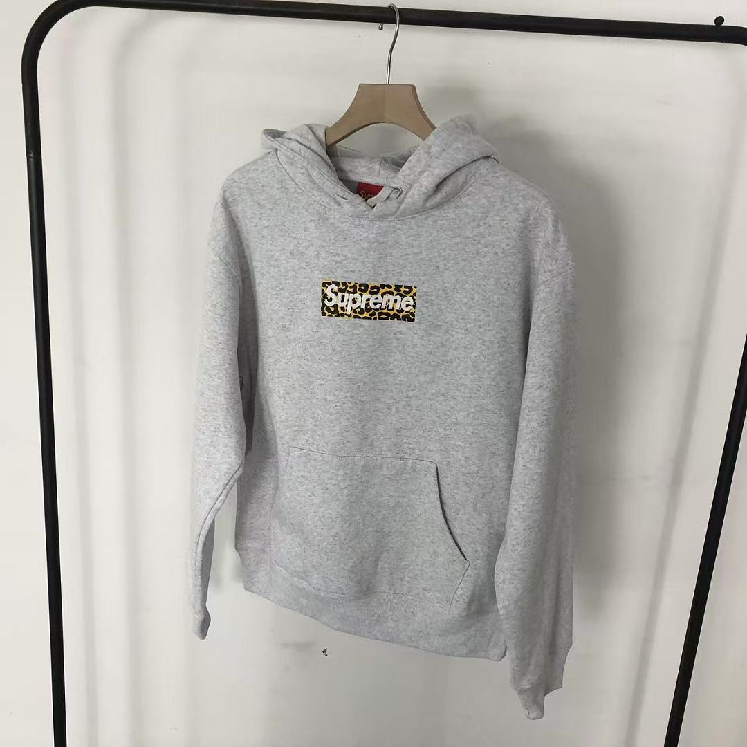 Supreme 215 S⭐⭐R⭐⭐E HOODIE 52071606182 (Im 170Cm 60Kg I Wear Size S In The Phot) - Image 23