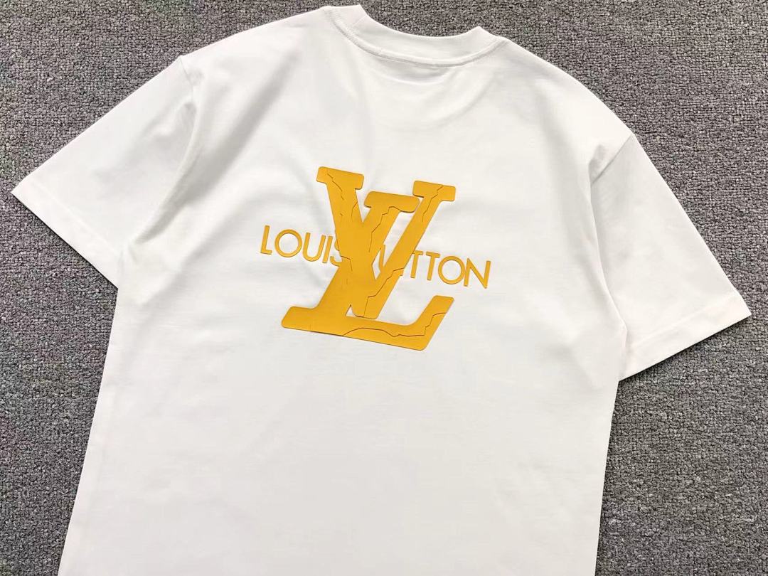 Louis Vuitton 125 L⭐ T-SHIRT 41112138821 (Im 170Cm 57Kg I Wear Size M In The Phot) - Image 14