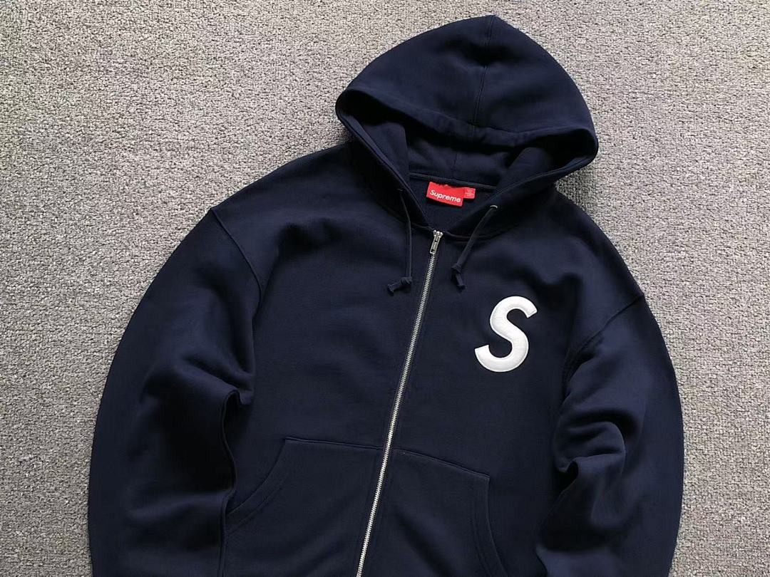 Supreme 228 S⭐⭐R⭐⭐E HOODIE 4201260402 (Im 170Cm 60Kg I Wear Size S In The Phot) - Image 8