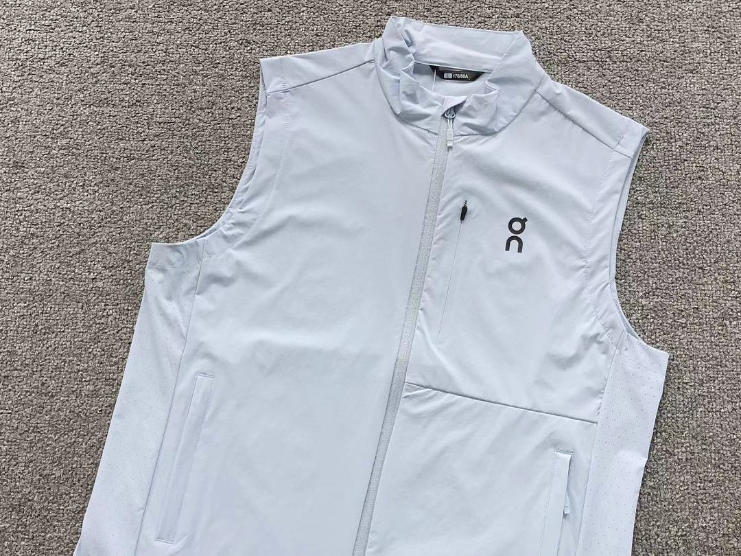 On Running 108 ON VEST 4205260577 (Im 170Cm 60Kg I Wear Size L In The Phot) - Image 8