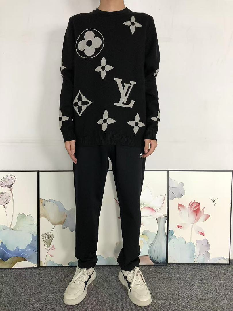 Louis Vuitton 208 L⭐ SWEATER 3208110121 (Im 170Cm 60Kg I Wear Size L In The Phot) - Image 3