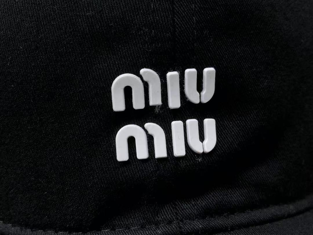 Miu Miu 85 M⭐U - Image 8