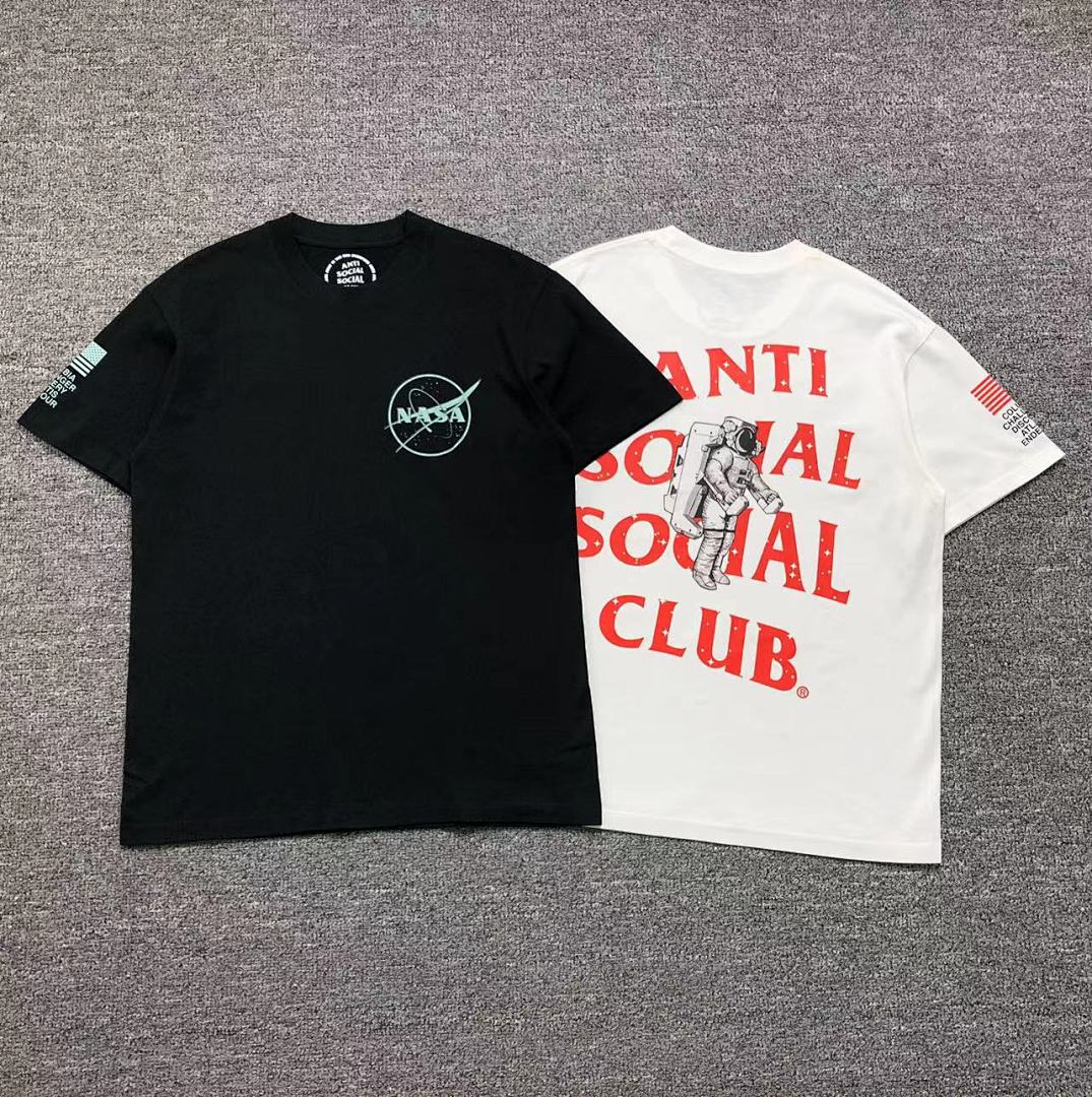 Christian Louboutin 85 ANTI SOCIAL CLUB T-SHIRT