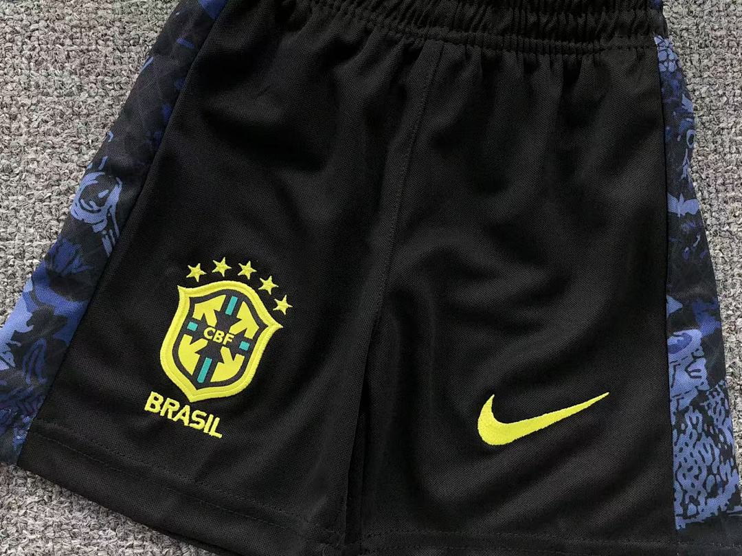 Chanel 68 FOOTBALL T-SHIRT SHORTS - Image 21