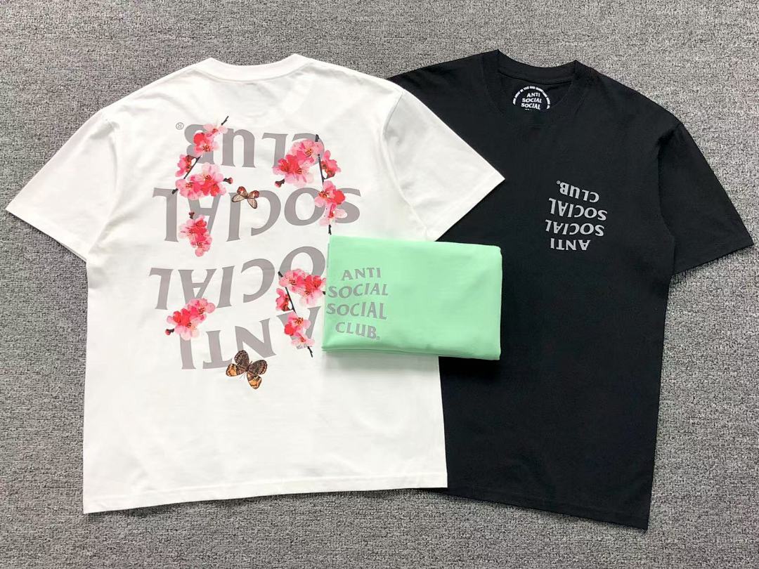 Christian Louboutin 85 ANTI SOCIAL CLUB T-SHIRT - Image 3