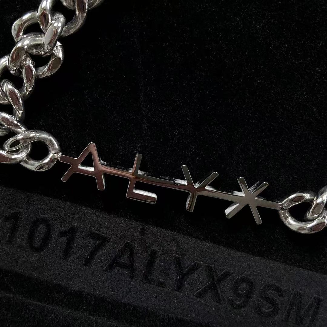 1017 Alyx 9SM 158 1017AL⭐⭐9⭐M - Image 8
