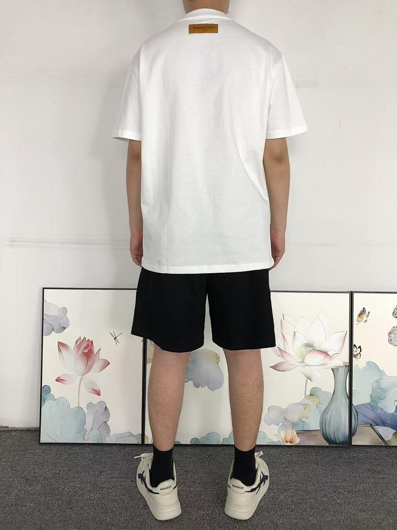 Louis Vuitton 115 L⭐ T-SHIRT 1106133360 (Im 170Cm 60Kg I Wear Size S In The Phot) - Image 4