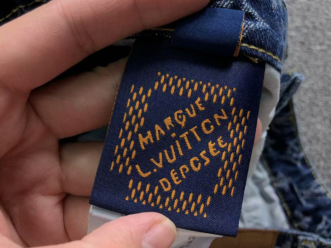 Louis Vuitton SHORTS 158 L⭐ T-SHIRT 3204091121 (Im 170Cm 60Kg I Wear Size S In The Phot) - Image 42