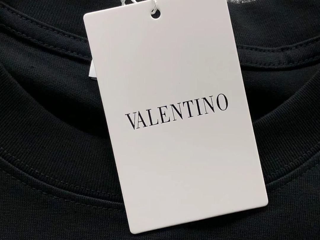 Valentino 115 VALENTINO T-SHIRT 412144621 (Im 170Cm 57Kg I Wear Size L In The Phot) - Image 26