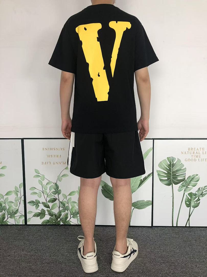 On Running 69 VLONE T-SHIRT 504159991 (Im 170Cm 60Kg I Wear Size S In The Phot) - Image 4