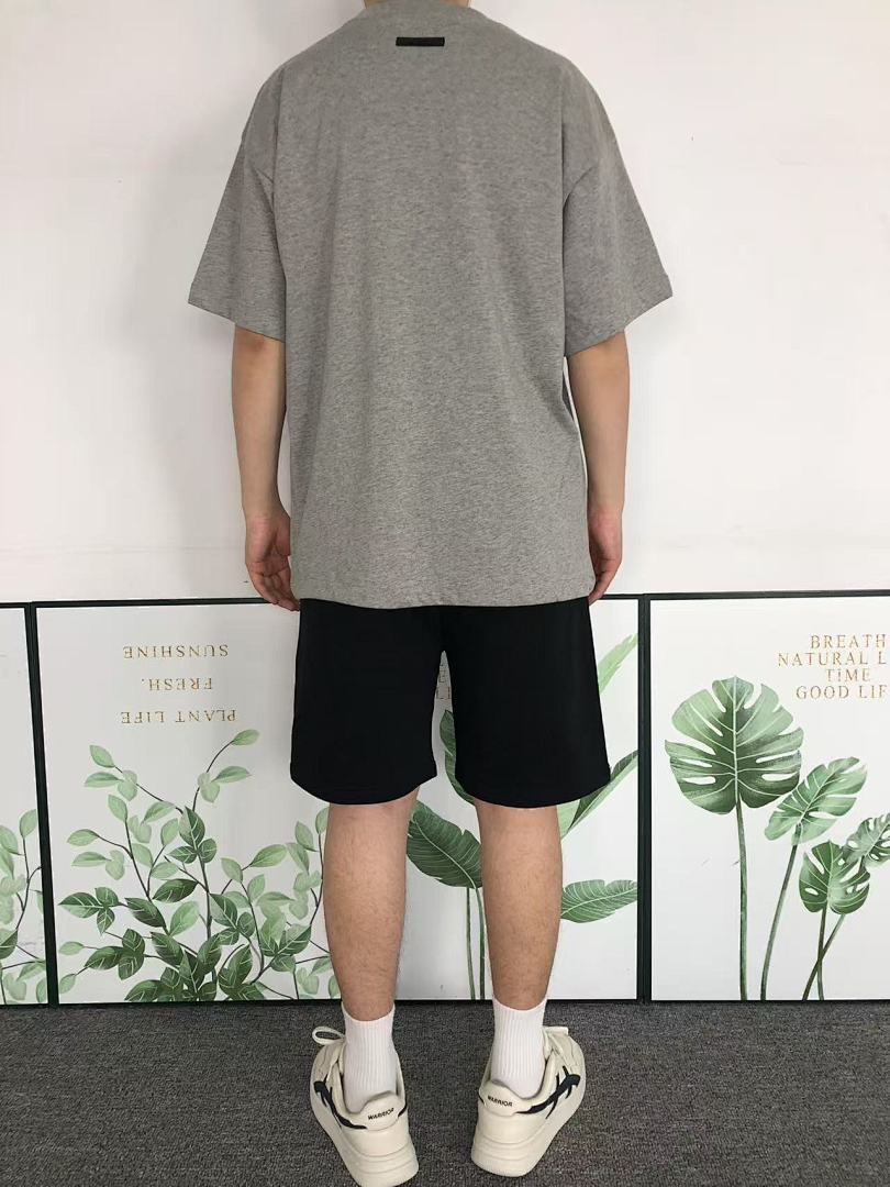 Fear of God 108 FOG T-SHIRT 404191317 (Im 170Cm 60Kg I Wear Size S In The Phot) - Image 4