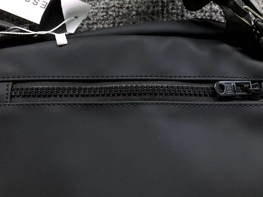 Fear of God 85 FOG BAG 5253005179 (Long 26CM* Wide 6CM* High 16CM) - Image 14