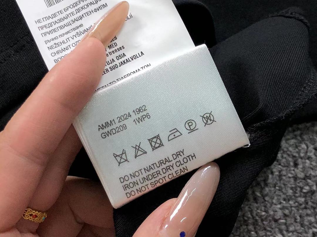 Miu Miu 135 M⭐U LONG SLEEVED FEMAIE - Image 26