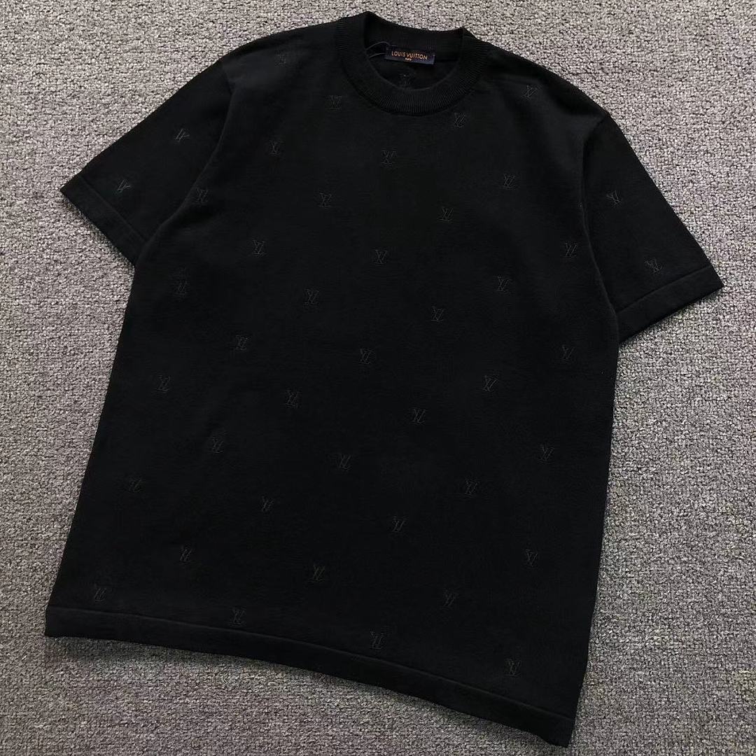 Louis Vuitton 195 L⭐ T-SHIRT 22060109125 (Im 170Cm 60Kg I Wear Size M In The Phot)