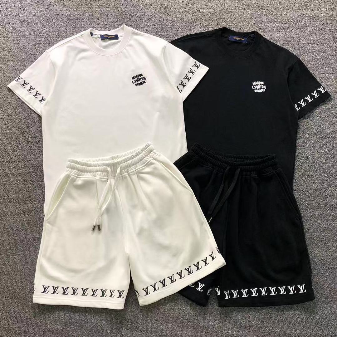 Louis Vuitton SHORTS 158 L⭐ T-SHIRT 2208020315 (Im 170Cm 60Kg I Wear Size S In The Phot), photo 1
