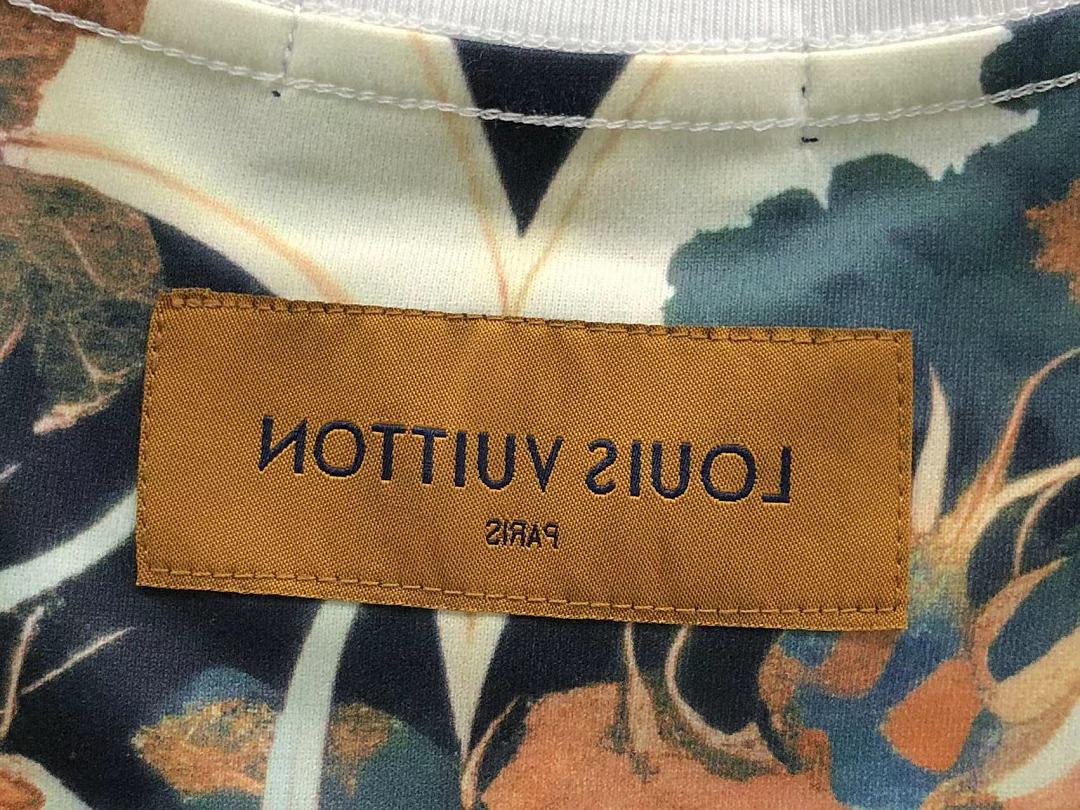 Louis Vuitton SHORTS175 L⭐ T-SHIRT SHORTS 22050513125 (Im 170Cm 60Kg I Wear Size S In The Phot) - Image 16