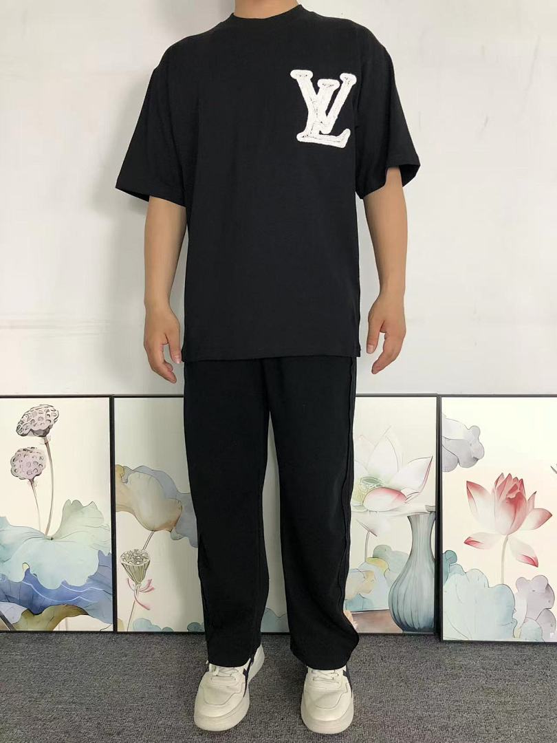 Louis Vuitton 125 L⭐ T-SHIRT 124703104 (Im 170Cm 60Kg I Wear Size S In The Phot) - Image 3