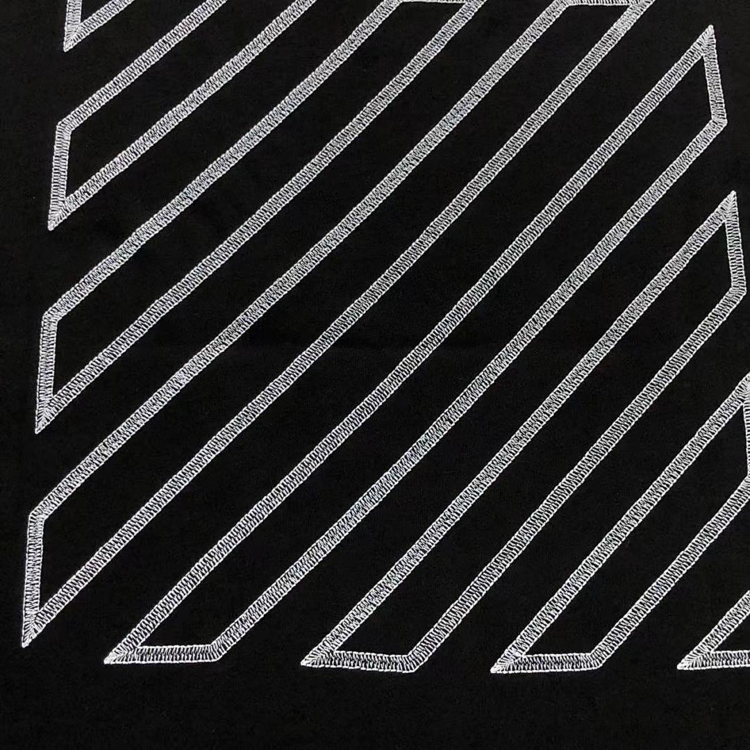 Off-White 108 OFF-WHITE T-SHIRT 5111112147 (Im 170Cm 60Kg I Wear Size M In The Phot) - Image 10