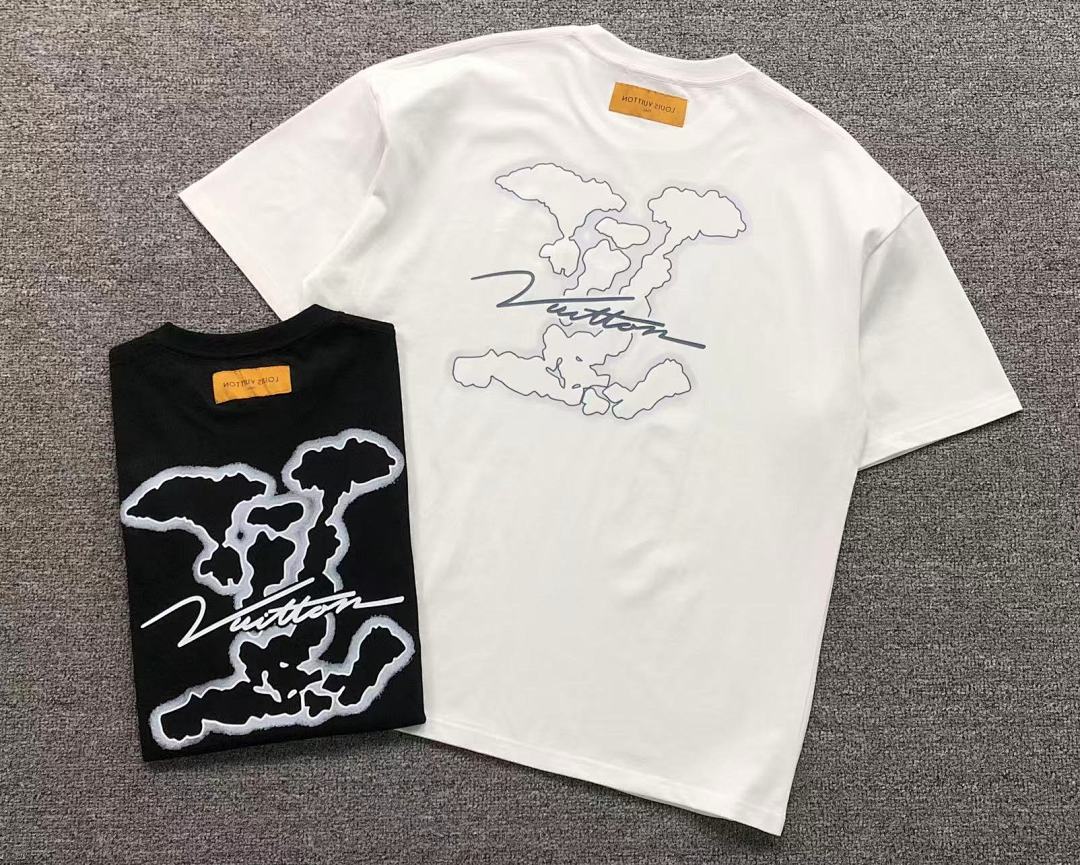 Louis Vuitton 158 L⭐ T-SHIRT 22040350001 (Im 170Cm 60Kg I Wear Size XS In The Phot) - Image 5