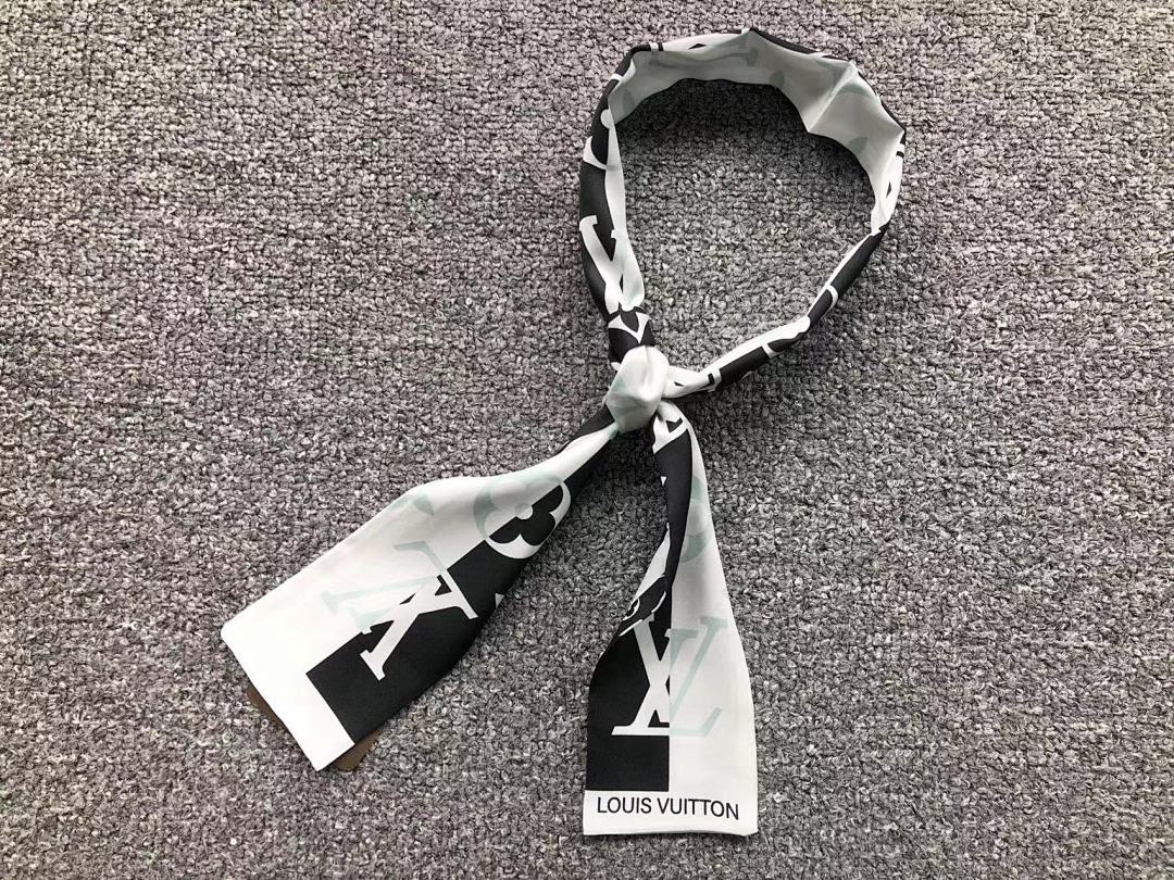Louis Vuitton 68 L⭐ SCARF 590643102 (Long 120CM* Wide 8CM*) - Image 3