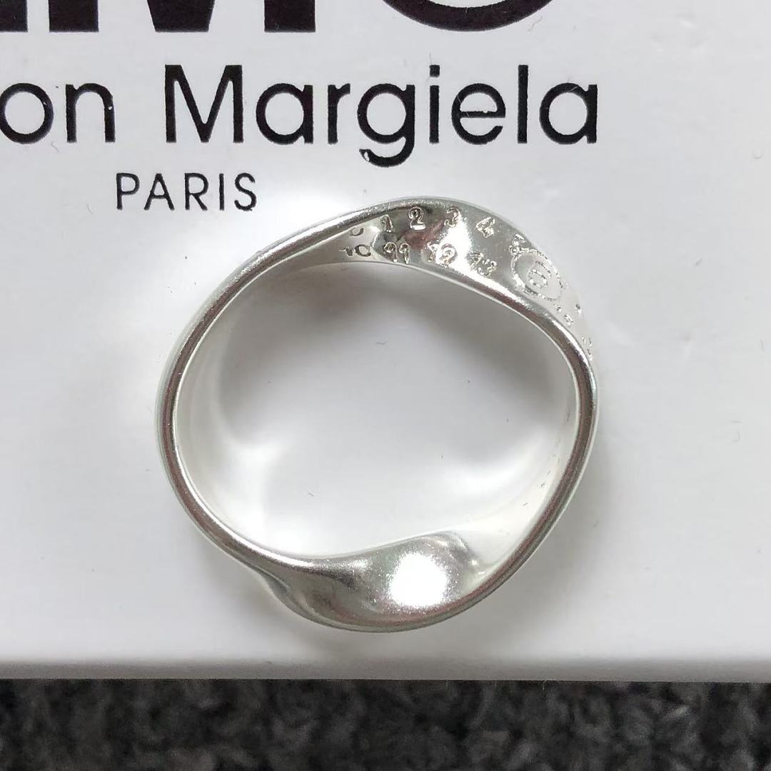 On Running 135 MAISON MARGIELA - Image 8
