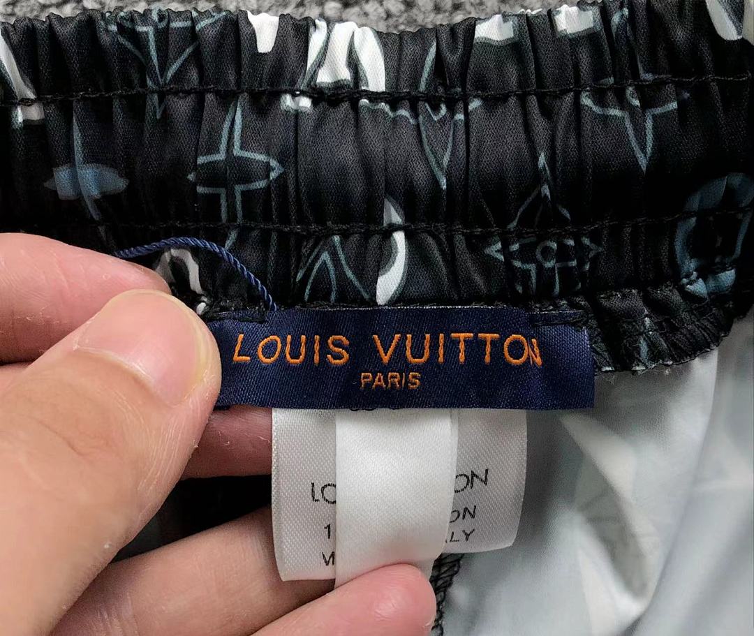 Louis Vuitton 98 L⭐ - Image 12