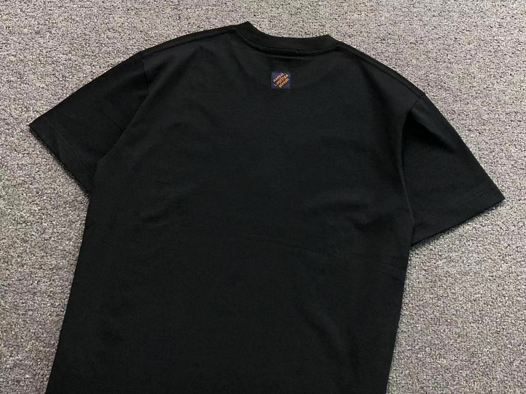Louis Vuitton 118 L⭐ T-SHIRT 5232316147 (Im 170Cm 60Kg I Wear Size M In The Phot) - Image 17