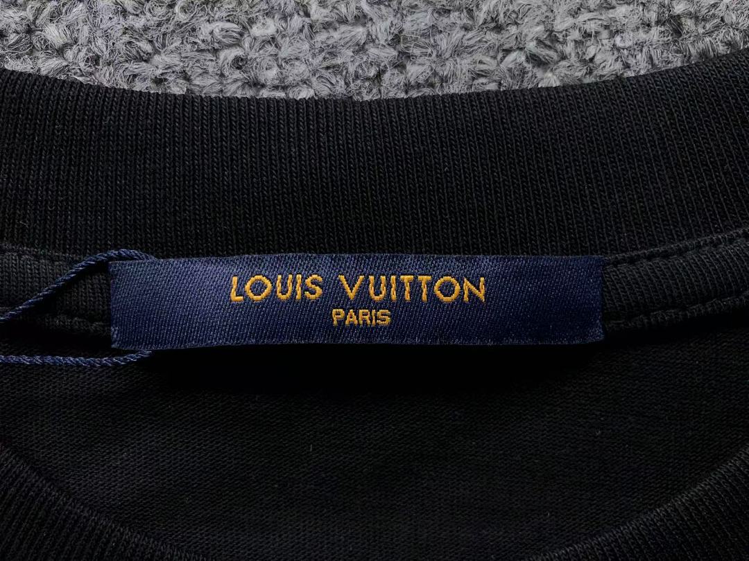 Louis Vuitton 128 L⭐ T-SHIRT 411187221 (Im 170Cm 57Kg I Wear Size M In The Phot) - Image 28