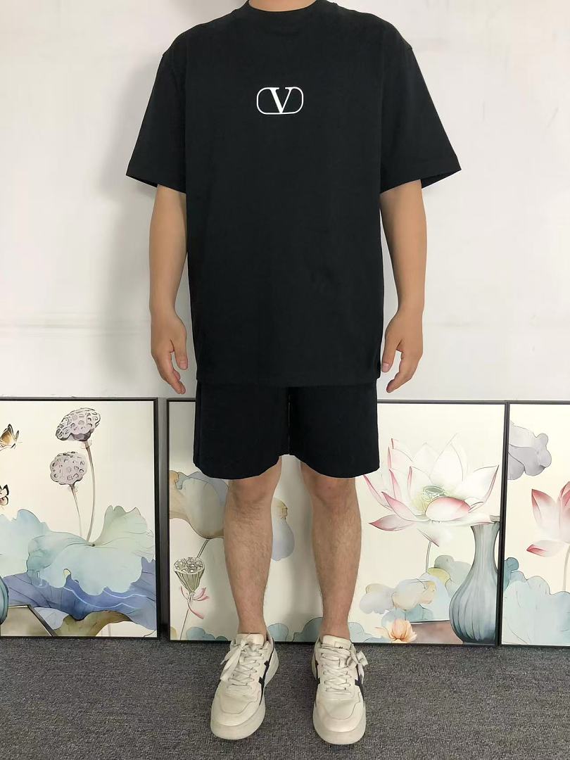 Valentino 115 VALENTINO T-SHIRT 5241607147 (Im 170Cm 60Kg I Wear Size M In The Phot) - Image 3