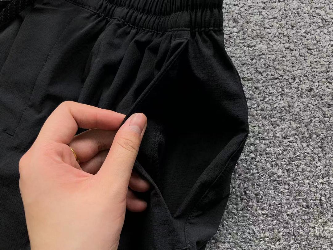 On Running 128 ON SHORTS 2203310604 (Im 170Cm 60Kg I Wear Size L In The Phot) - Image 26