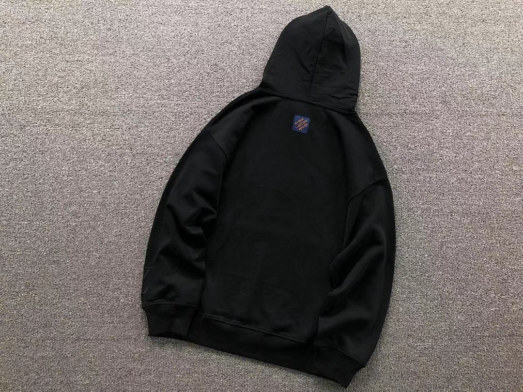 Louis Vuitton 195 L⭐ HOODIE 1111031552 (Im 170Cm 60Kg I Wear Size M In The Phot) - Image 15