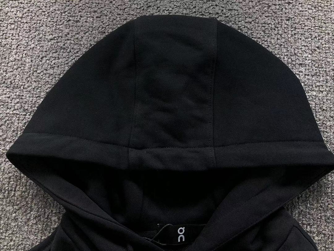 On Running 145 ON HOODIE 2206150304 (Im 170Cm 60Kg I Wear Size L In The Phot) - Image 21