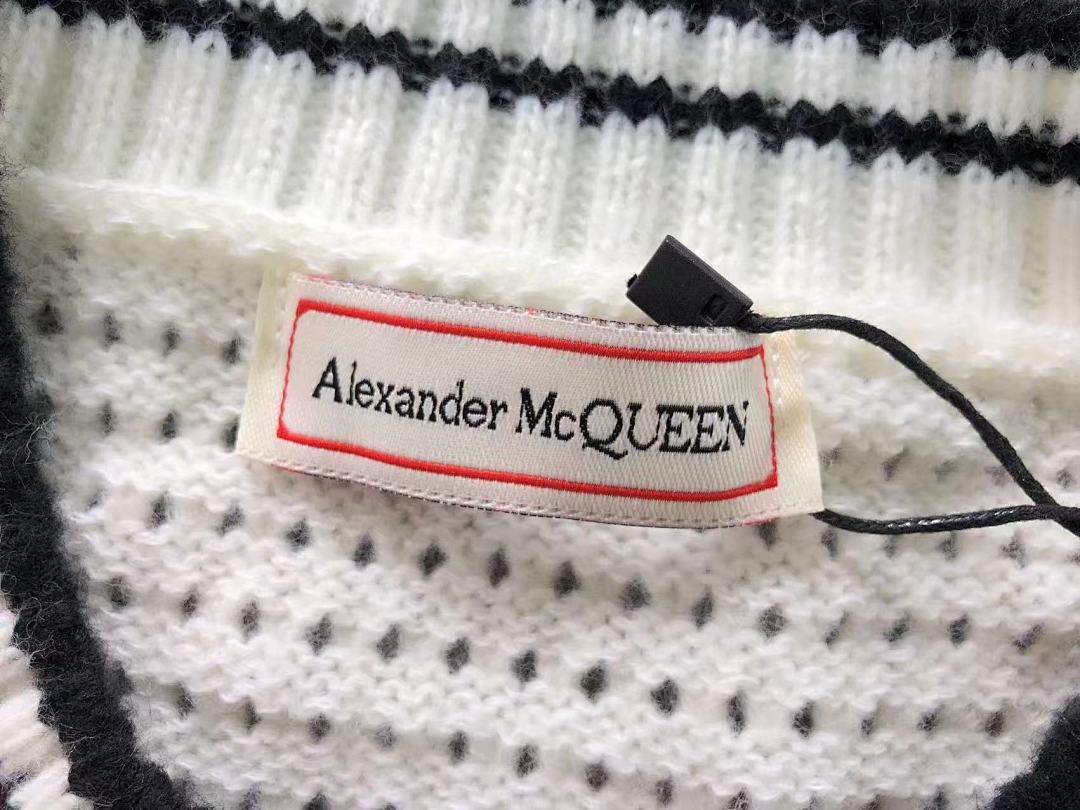 Alexander McQueen 135 ALEXANDER MCQUEEN SWEATER 11082311140 (Im 170Cm 60Kg I Wear Size M In The Phot) - Image 14