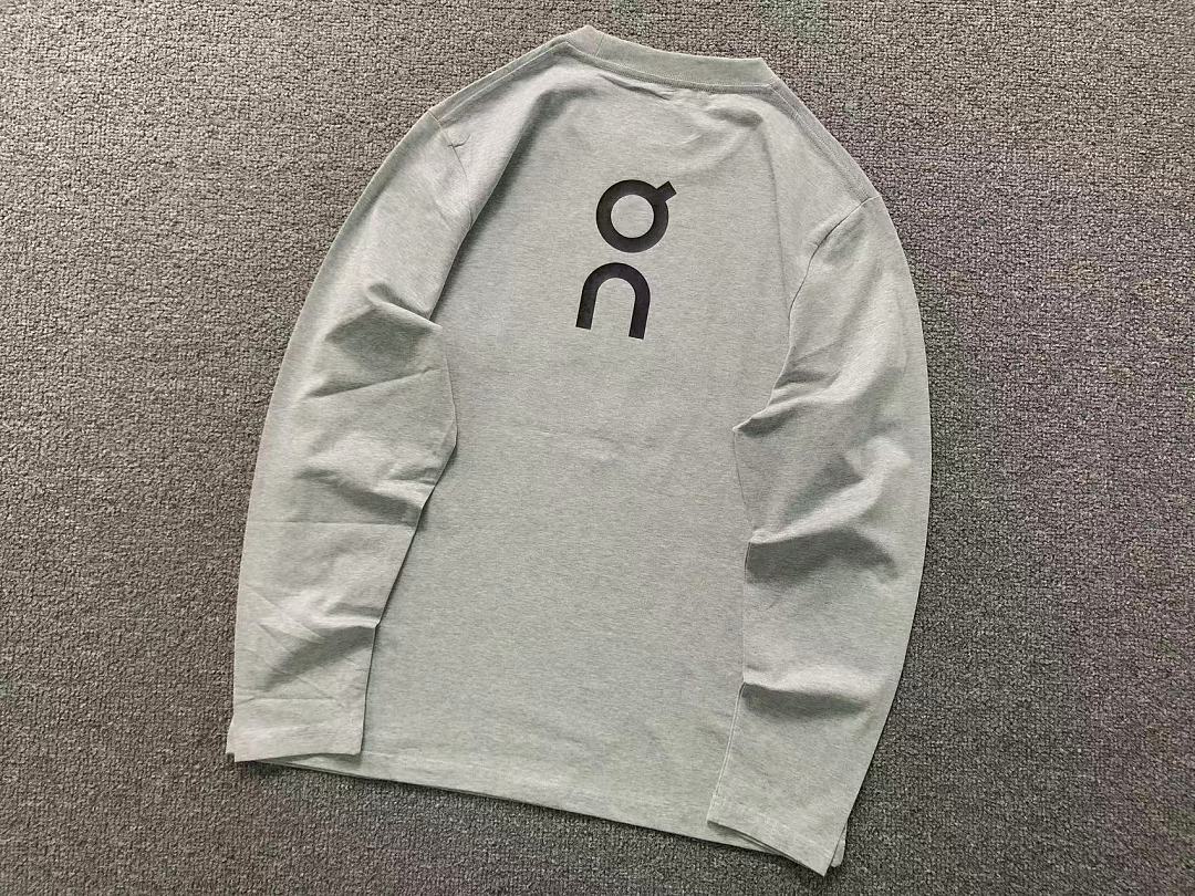 On Running 135 ON LONG SLEEVED 2208081004 (Im 170Cm 60Kg I Wear Size XL In The Phot) - Image 16