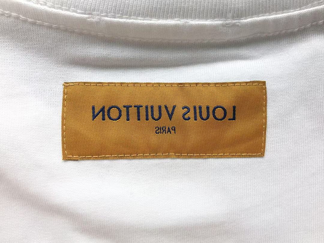 Louis Vuitton 108 L⭐ T-SHIRT 41061303126 (Im 170Cm 60Kg I Wear Size XS In The Phot) - Image 13