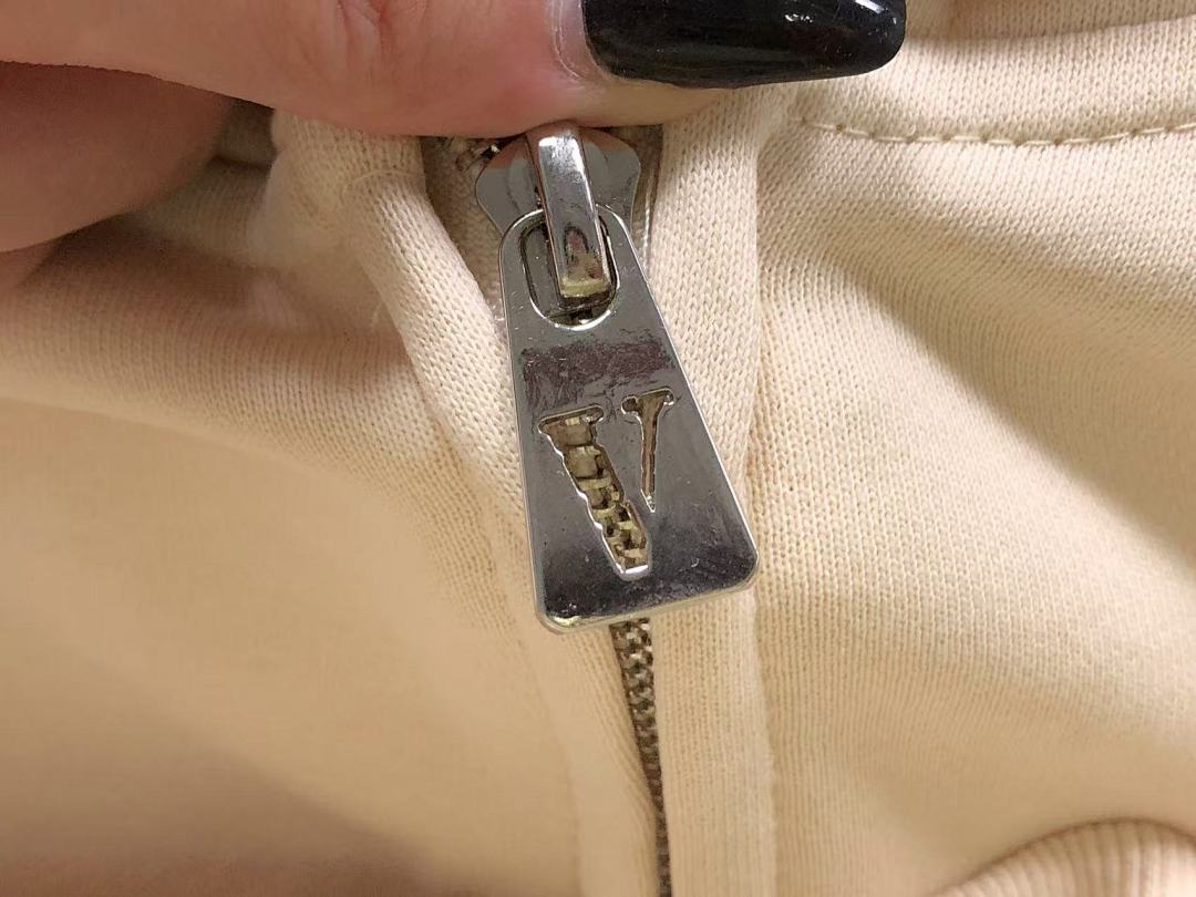 On Running 135 VLONE HOODIE 510111991 (Im 170Cm 60Kg I Wear Size S In The Phot) - Image 17