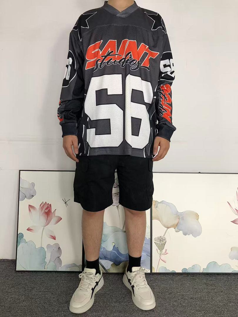Chanel 98 SAINT MICHAEL LONG SLEEVED 59041071 (Im 170Cm 60Kg I Wear Size M In The Phot) - Image 3