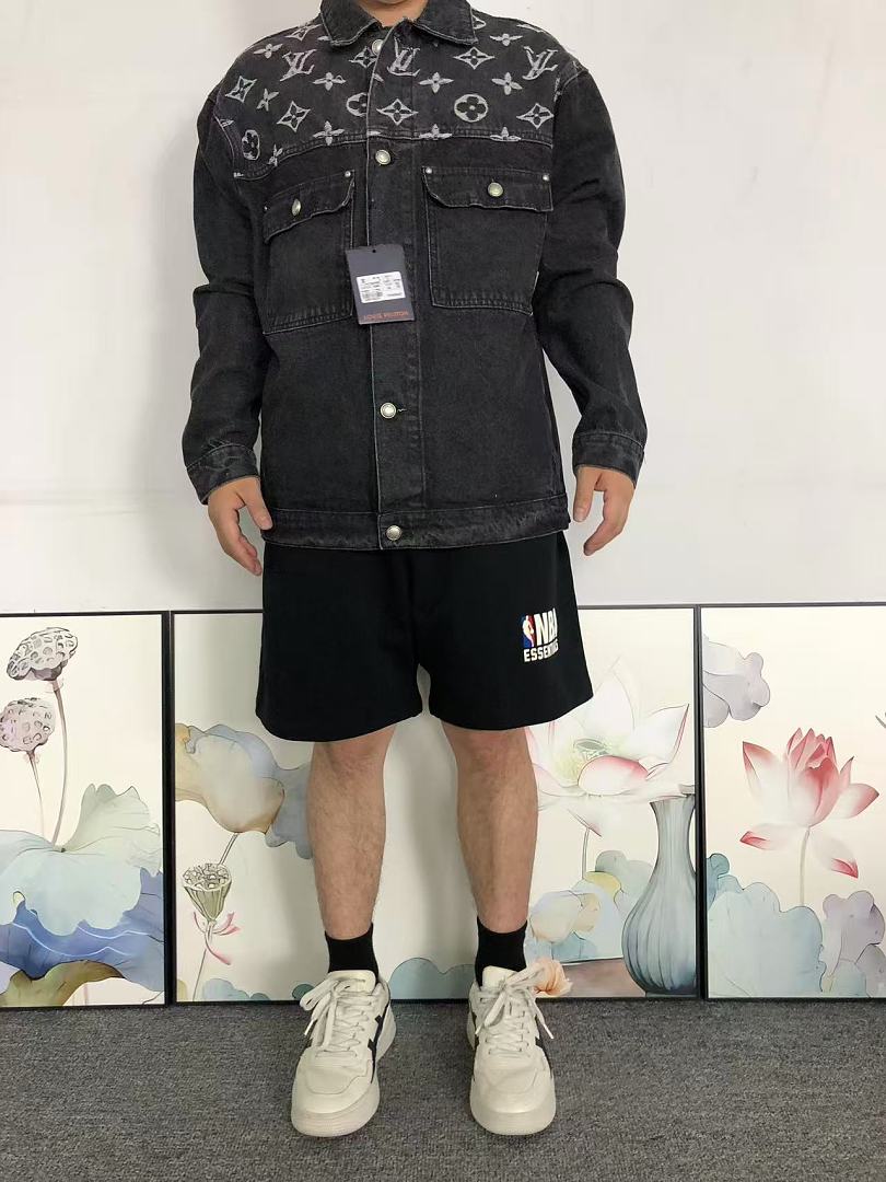 Louis Vuitton 235 L⭐ JACKET 3204213717 (Im 170Cm 60Kg I Wear Size M In The Phot) - Image 3