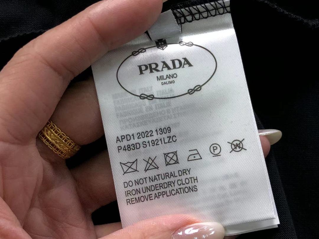 Prada 125 P⭐A⭐A T-SHIRT 2208021715 (Im 170Cm 60Kg I Wear Size S In The Phot) - Image 21