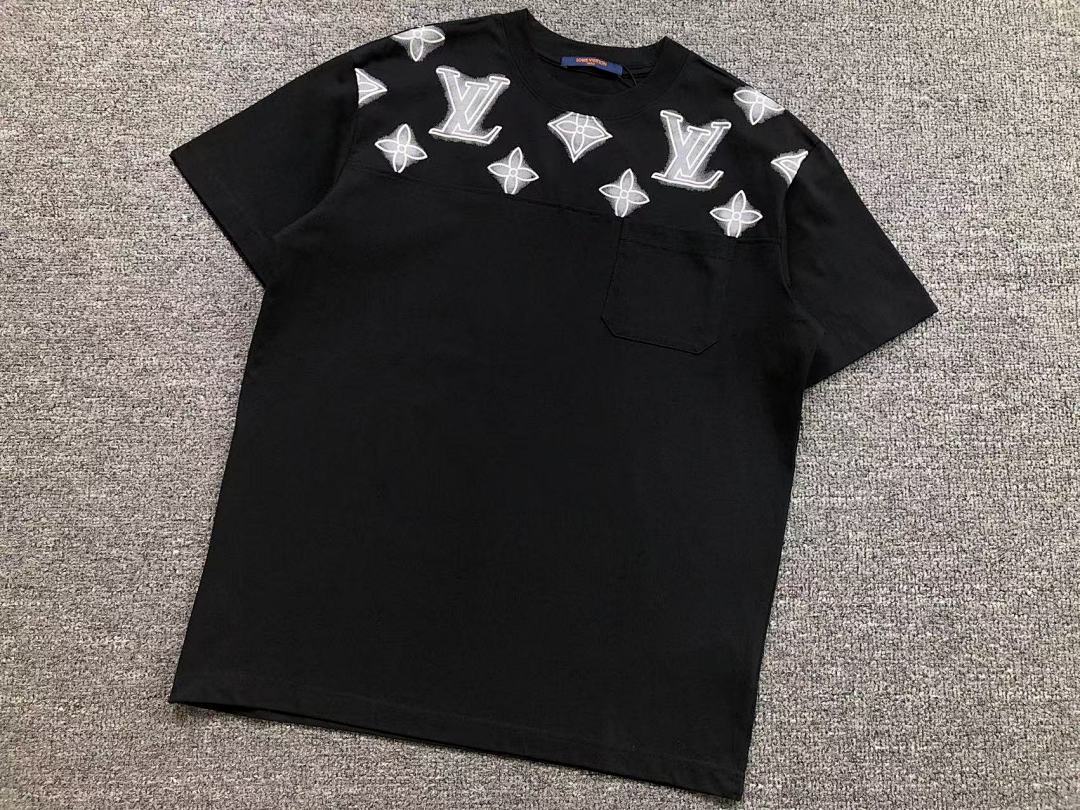 Louis Vuitton 125 L⭐ T-SHIRT 311211921 (Im 170Cm 57Kg I Wear Size XS In The Phot) - Image 8