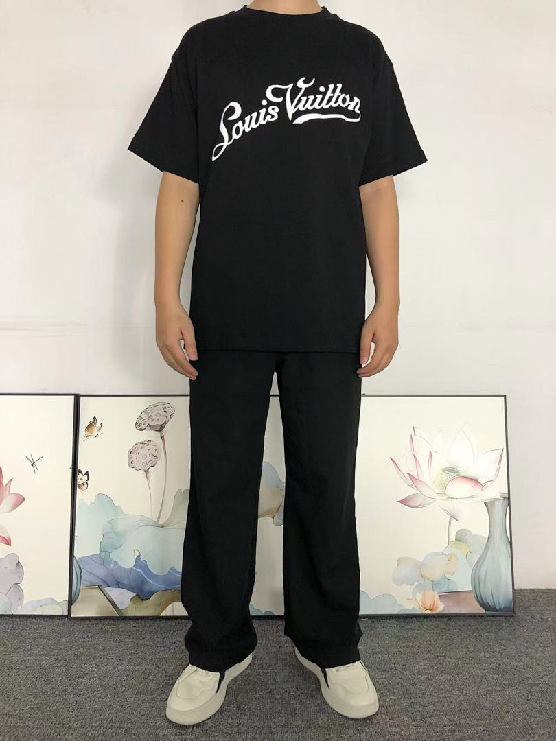 Louis Vuitton 115 L⭐T-SHIRT 582605126 (Im 170Cm 60Kg I Wear Size XS In The Phot) - Image 3