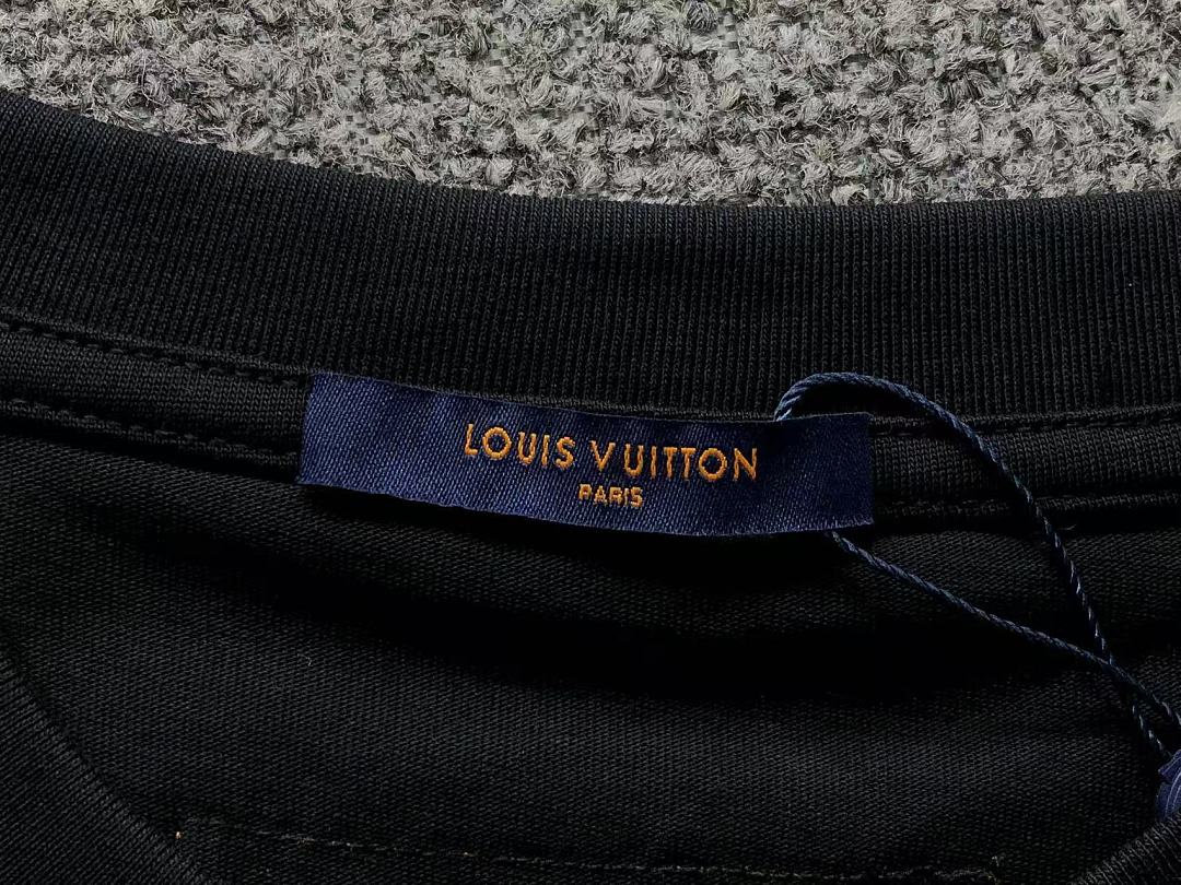 Louis Vuitton 118 L⭐ T-SHIRT 125413137 (Im 170Cm 60Kg I Wear Size L In The Phot) - Image 23
