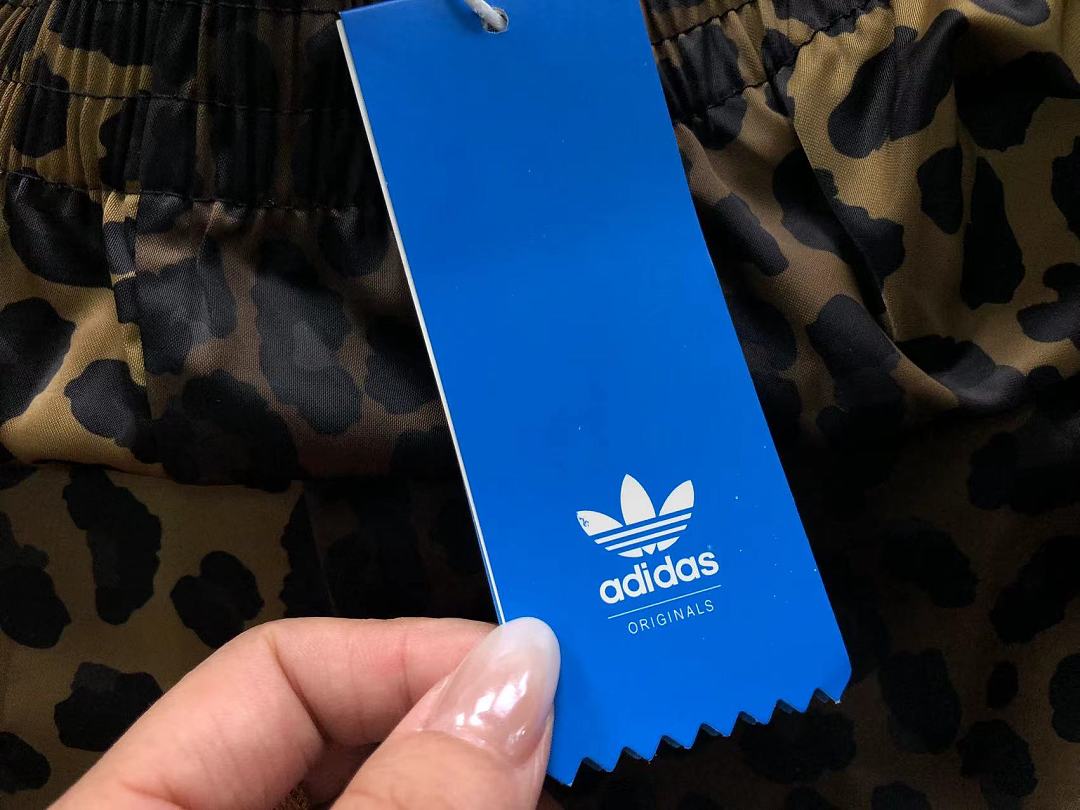 Adidas SHORTS A⭐I⭐AS T-SHIRT FEMAIE - Image 30
