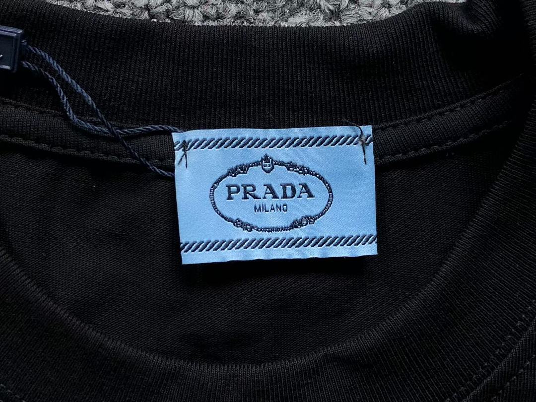 Prada 88 P⭐A⭐A T-SHIRT 1105032432 (Im 170Cm 60Kg I Wear Size S In The Phot) - Image 17